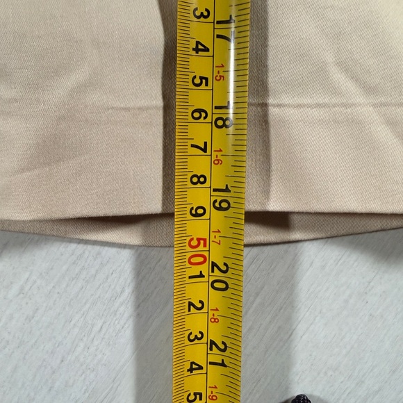 Ralph Lauren Women's Polo Golf Beige Shorts Size 4 - Picture 15 of 15